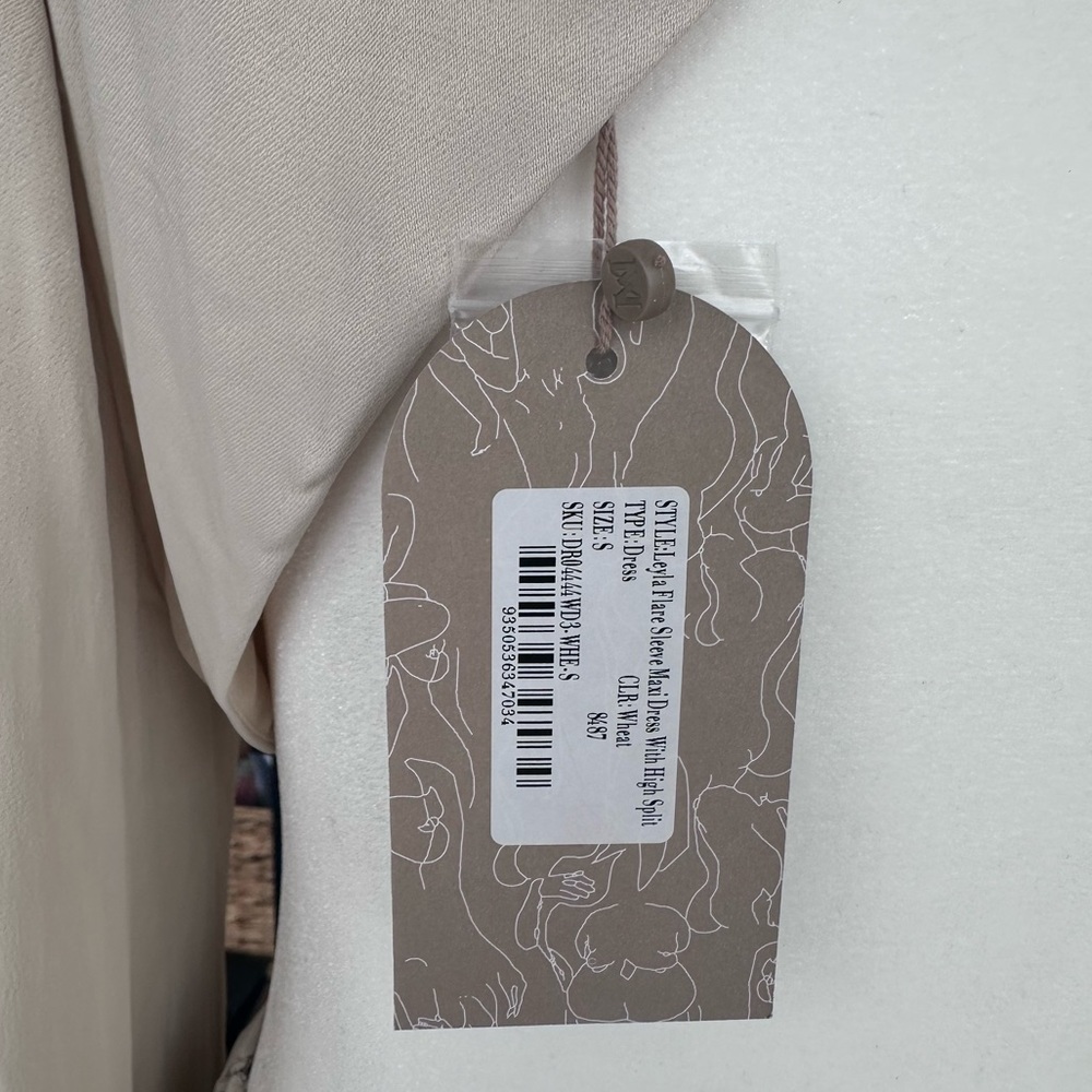 Meshki Leyla Flare Sleeve Maxi Dress with High Slit - NWT - Picture 8 of 8